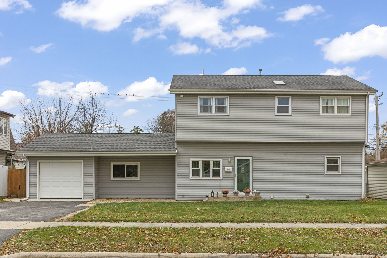 6017 Birmingham Street Chicago Ridge, IL 60415 - Photo 1 of 37