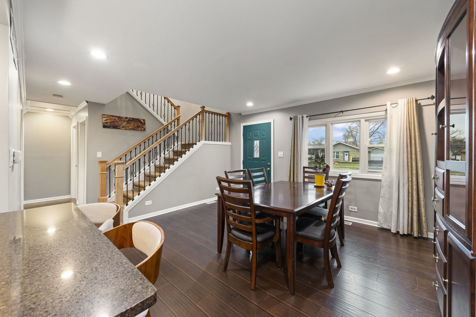 6017 Birmingham Street Chicago Ridge, IL 60415 - Photo 6 of 37