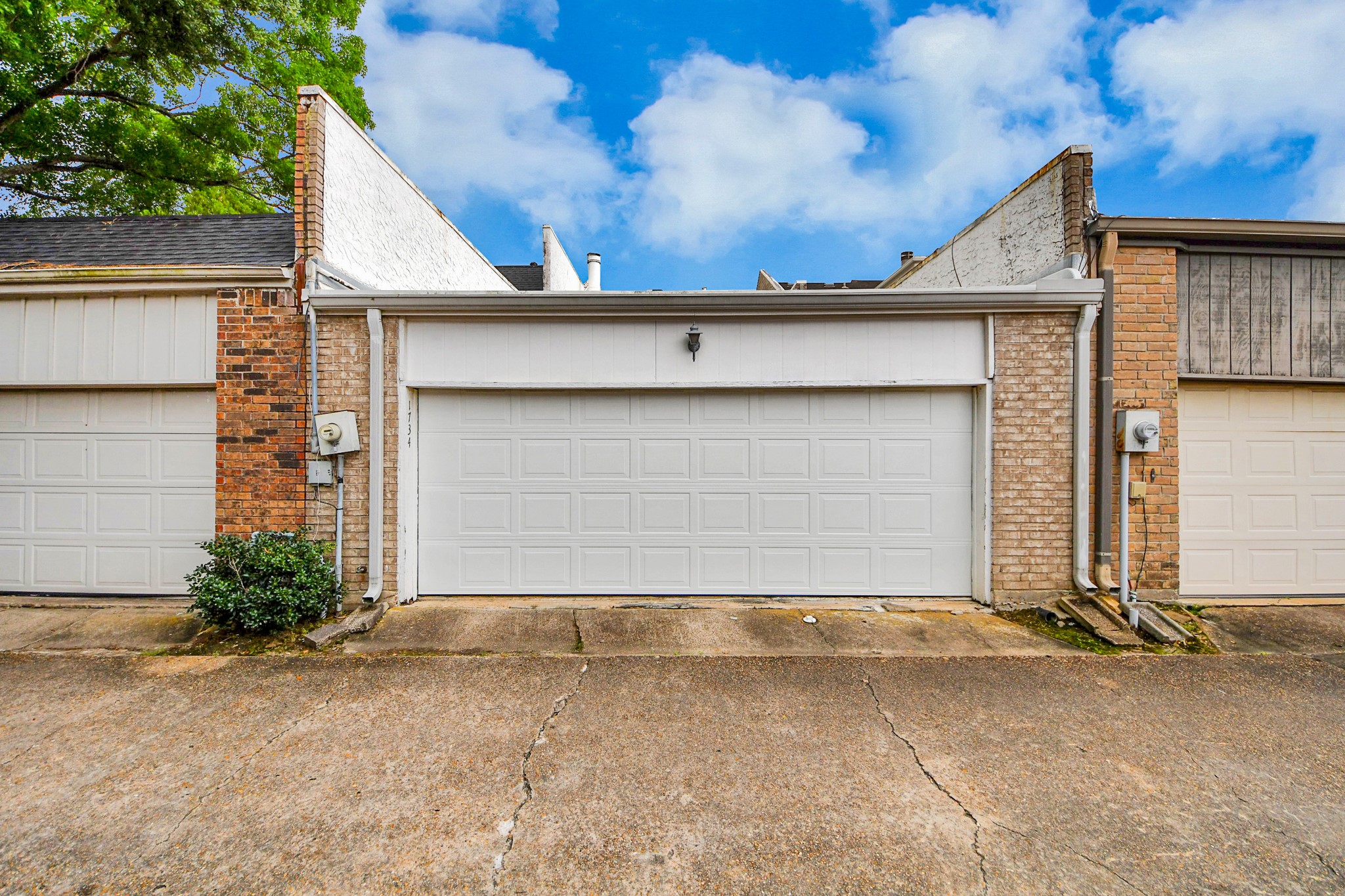 1734 South Gessner Road Houston, TX 77063 - Photo 11 of 19