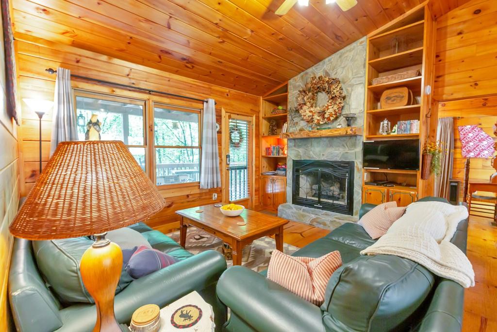 9 Briar Creek Road Ellijay, GA 30540 - Photo 2 of 32