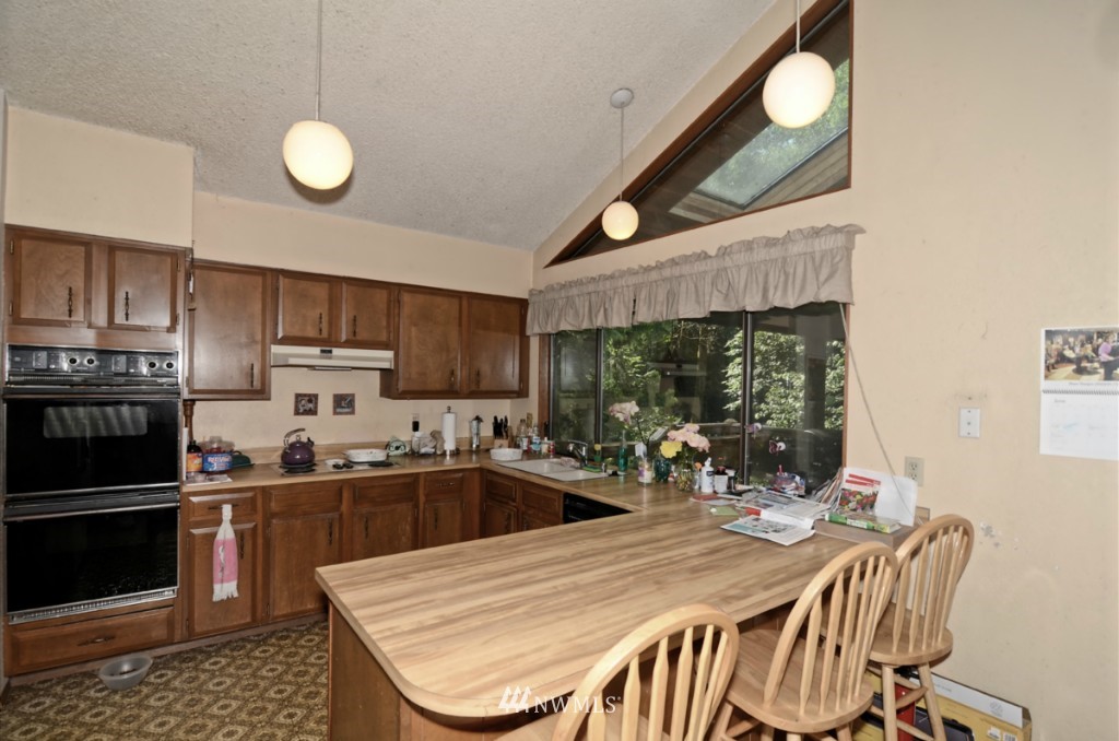 1023 Duchess Road Bothell, WA 98012 - Photo 5 of 7