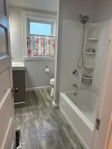 $2,700 | 698 Main Street, Unit 1, Wakefield, MA 01880