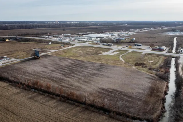 $1 | 0 Old Quincy Drive-in Theater, Taylor, MO 63471