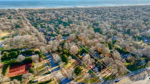 $3,795,000 | 438 Main Street, Amagansett, NY 11930