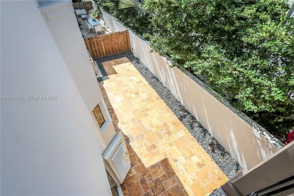 $7,500 | 11064 Southwest 79th Avenue, Miami, FL 33156