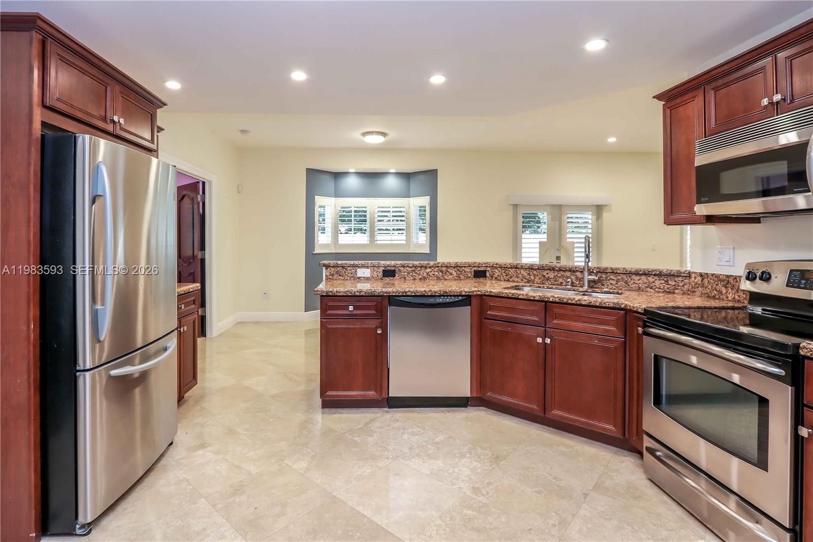 11064 Southwest 79th Avenue Miami, FL 33156 - Photo 30 of 33