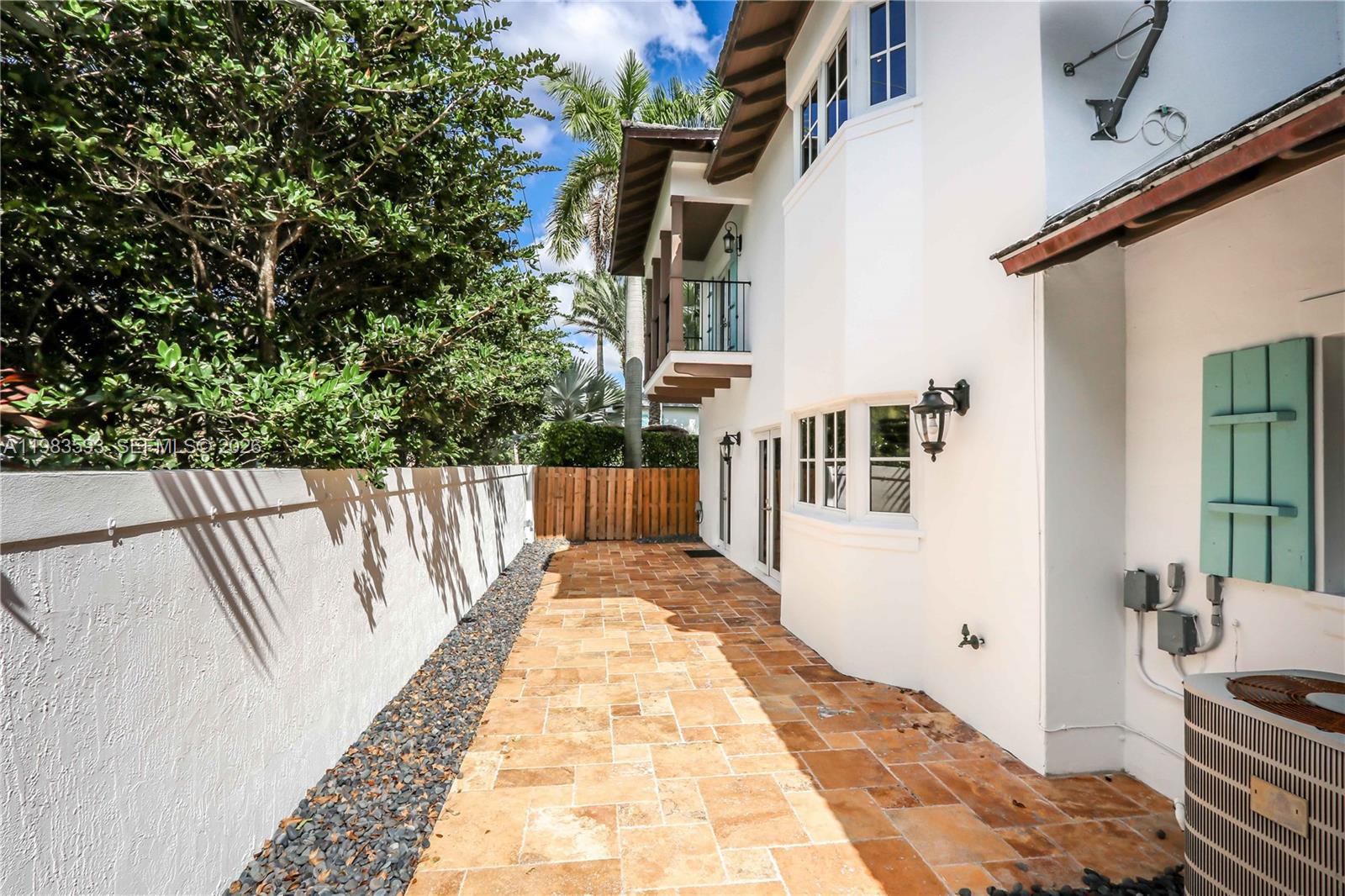 11064 Southwest 79th Avenue Miami, FL 33156 - Photo 6 of 33