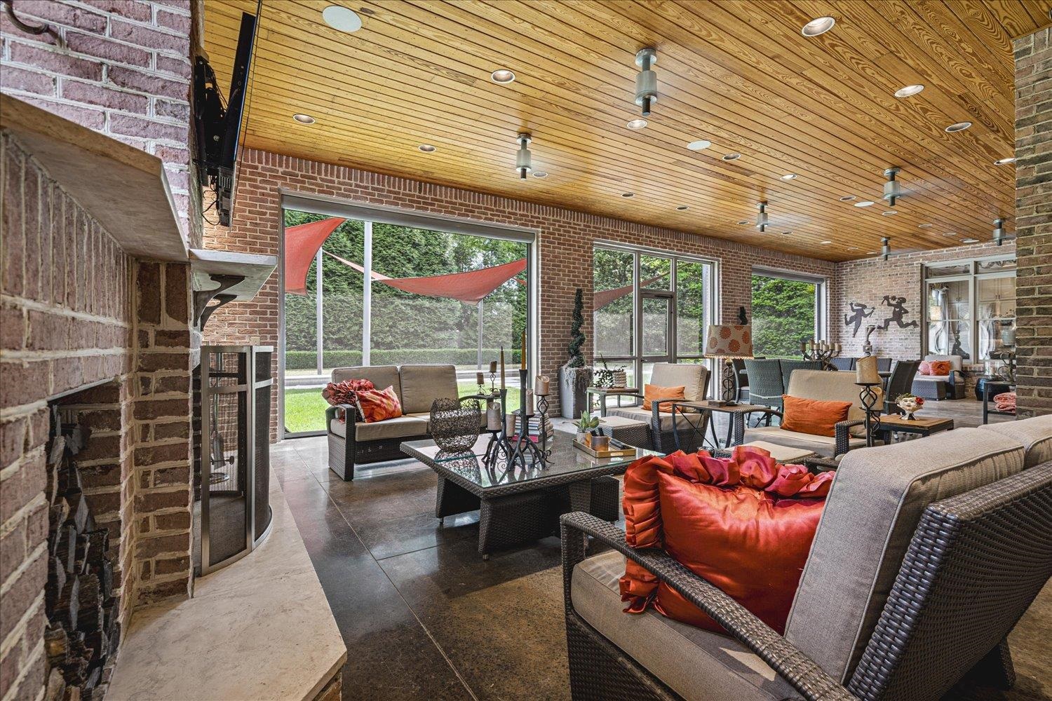 4749 Shady Grove Road Memphis, TN 38117 - Photo 38 of 40