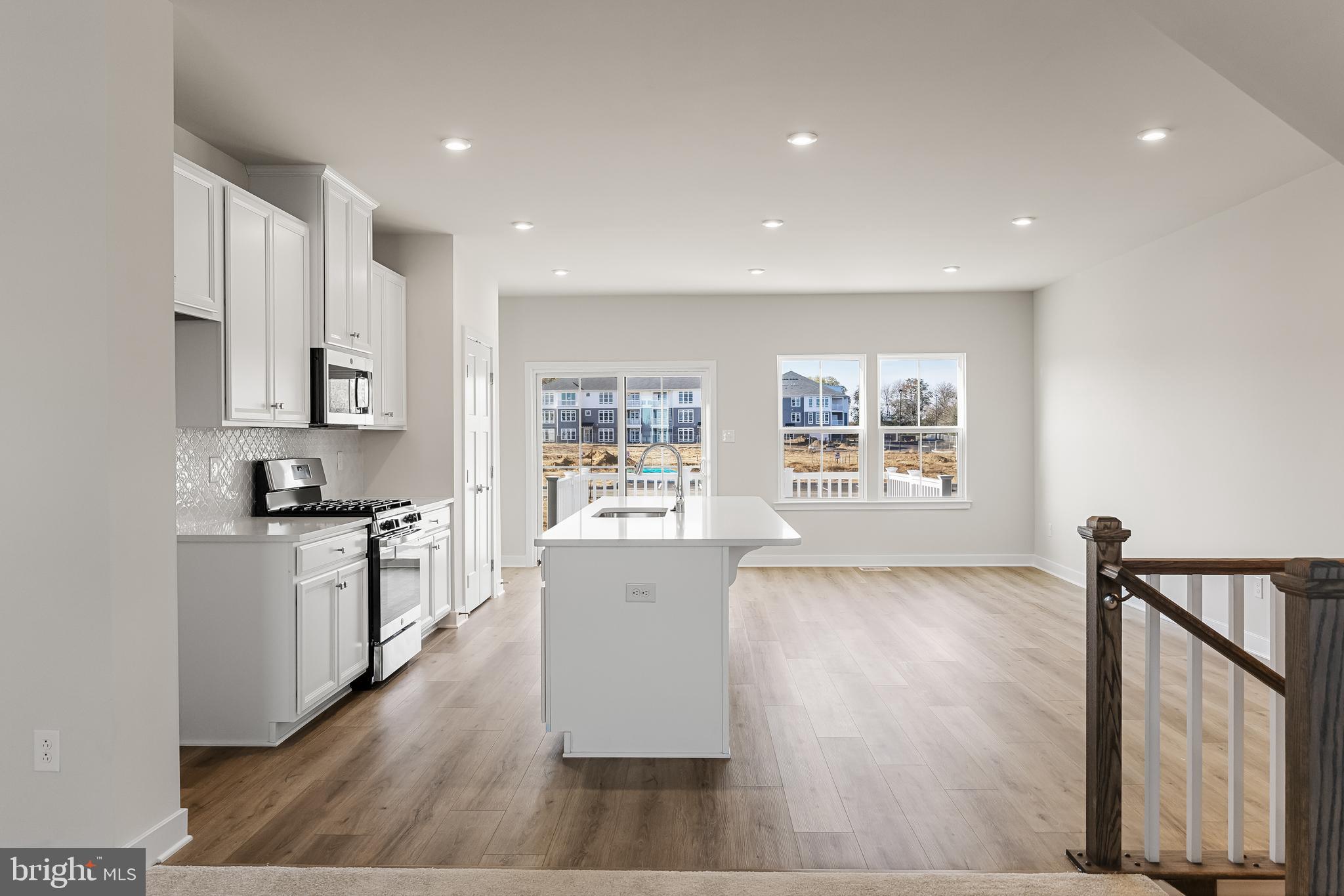 31 Sage Way Mount Laurel, NJ 08054 - Photo 15 of 38 Looking into kitchen dining room