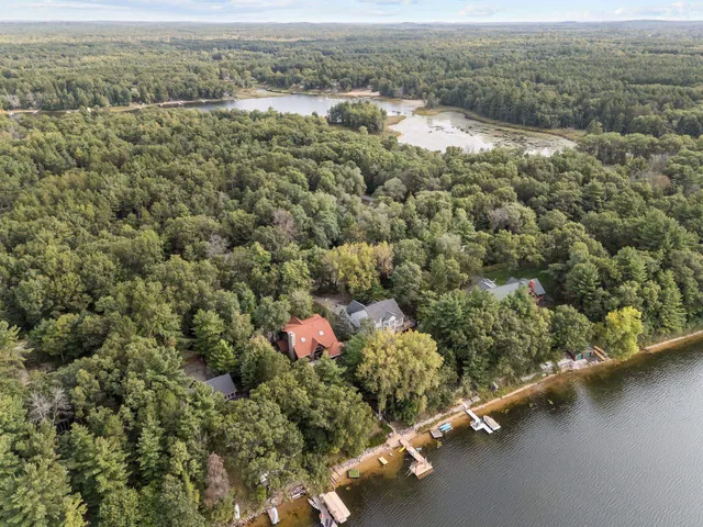 $999,999 | W5571 Aspen Road, Wild Rose, WI 54984