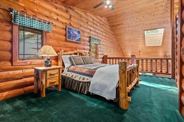 $999,999 | W5571 Aspen Road, Wild Rose, WI 54984