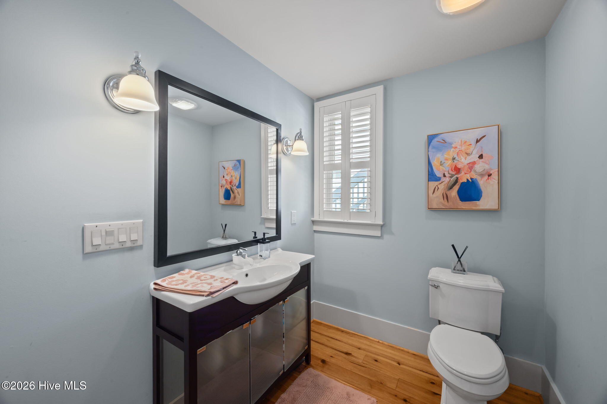 604 East Front Street New Bern, NC 28560 - Photo 14 of 53 downstairs full bath