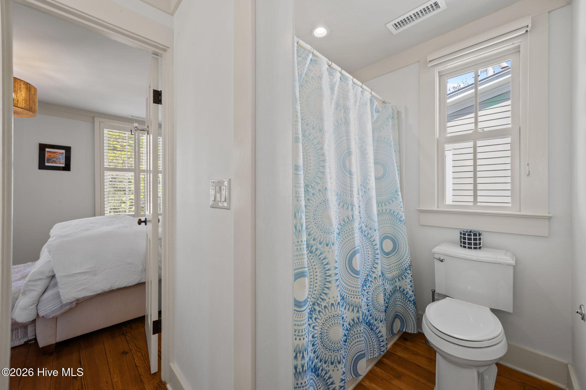 604 East Front Street New Bern, NC 28560 - Photo 36 of 53 full guest bath