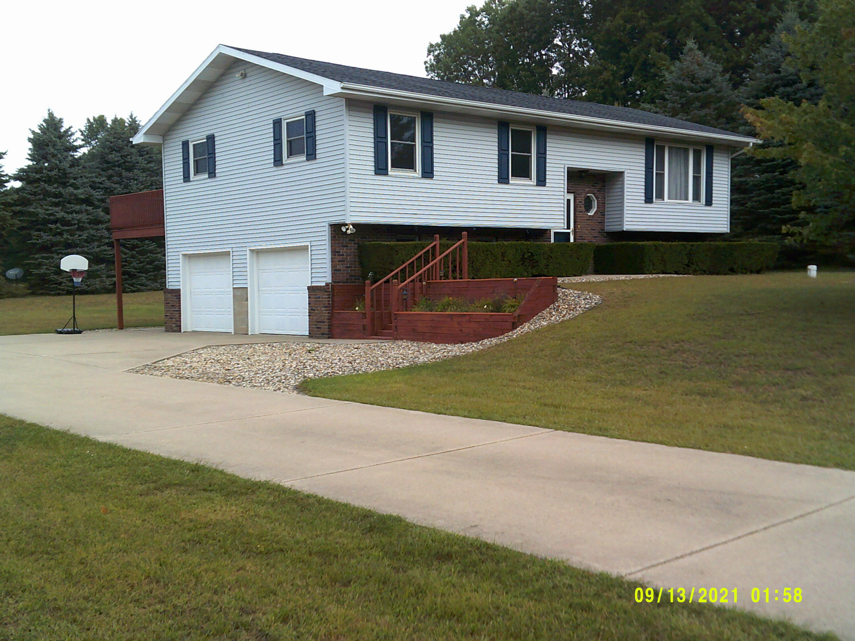 5453 Carmody Road Coloma, MI 49038 - Photo 1 of 34 DSCF0017