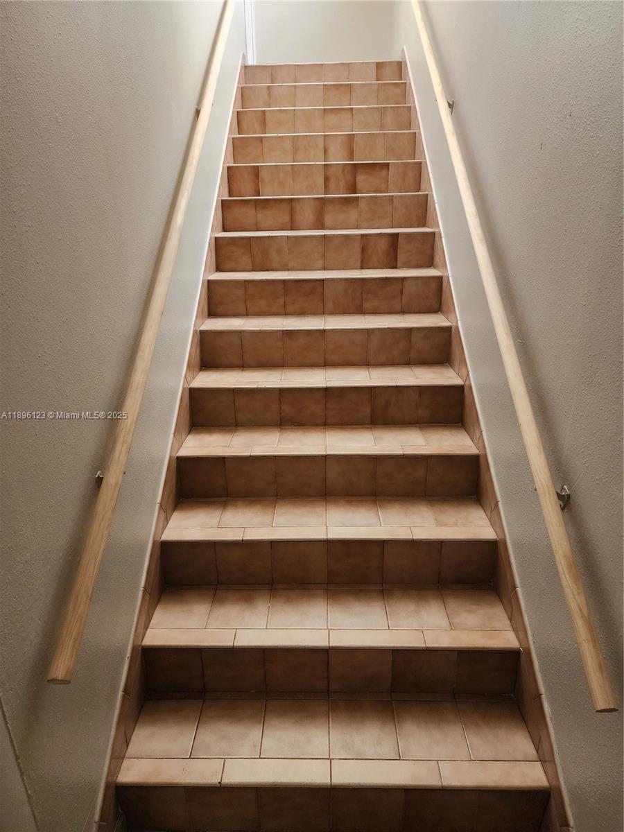 74 East 17th Street, Unit 70 Hialeah, FL 33010 - Photo 22 of 38 a view of entryway