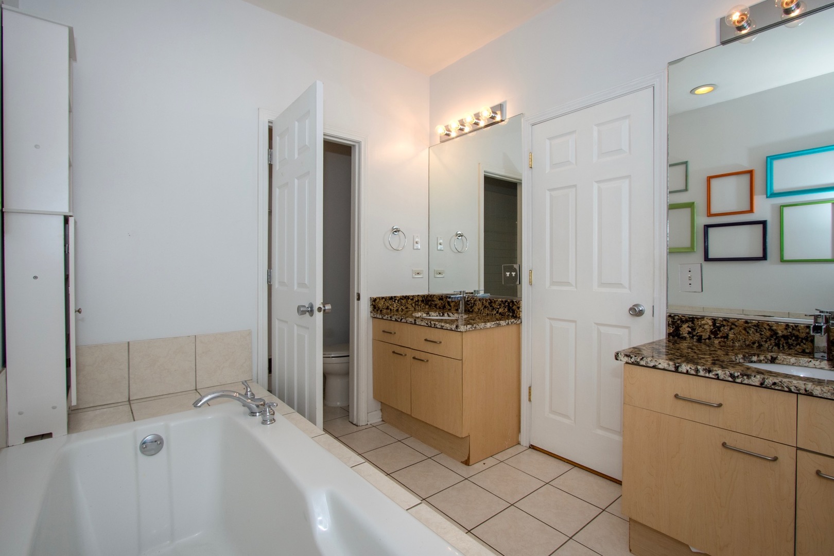 2117 West Rice Street, Unit 1W Chicago, IL 60622 - Photo 8 of 10