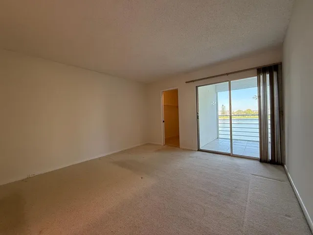 a view of empty room with window