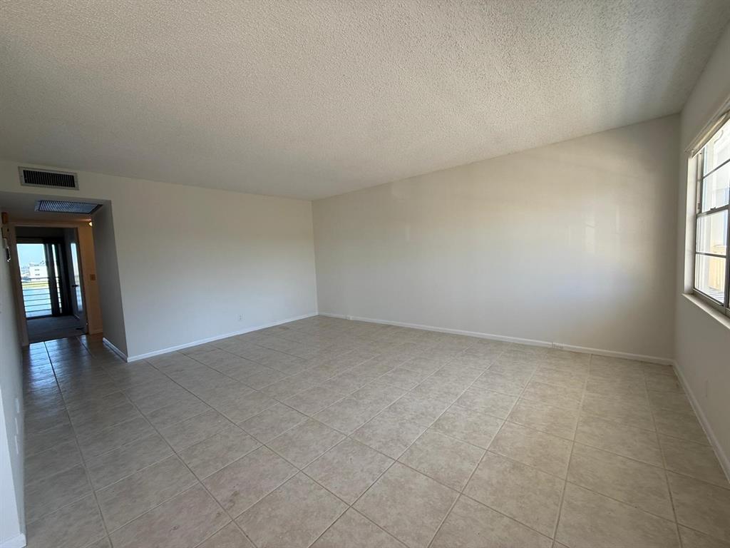 3022 Ainslie Drive, Unit 3022 Boca Raton, FL 33434 - Photo 6 of 29