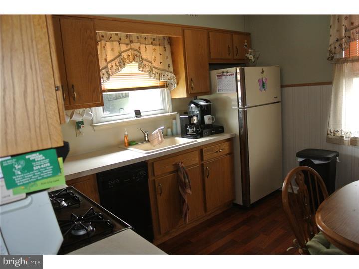 502 Bonsall Road Ridley Park, PA 19078 - Photo 4 of 14 Kitchen