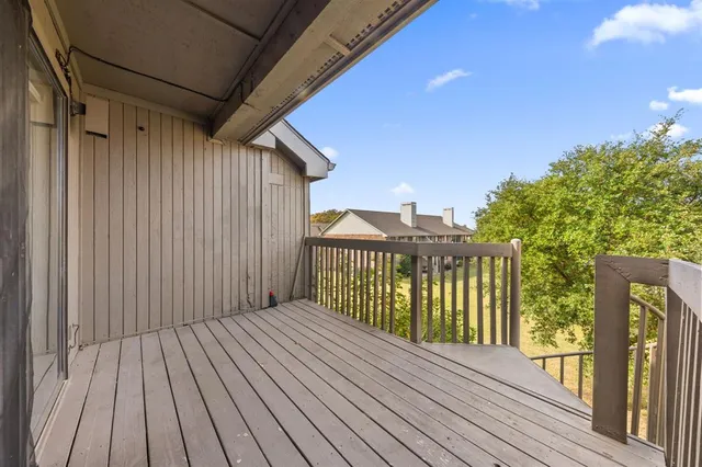 $215,000 | 1238 Signal Ridge Place, Rockwall, TX 75032