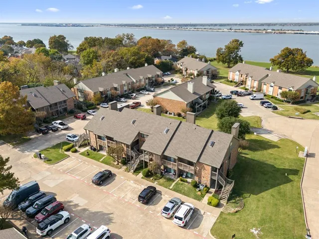 $210,000 | 1238 Signal Ridge Place, Rockwall, TX 75032