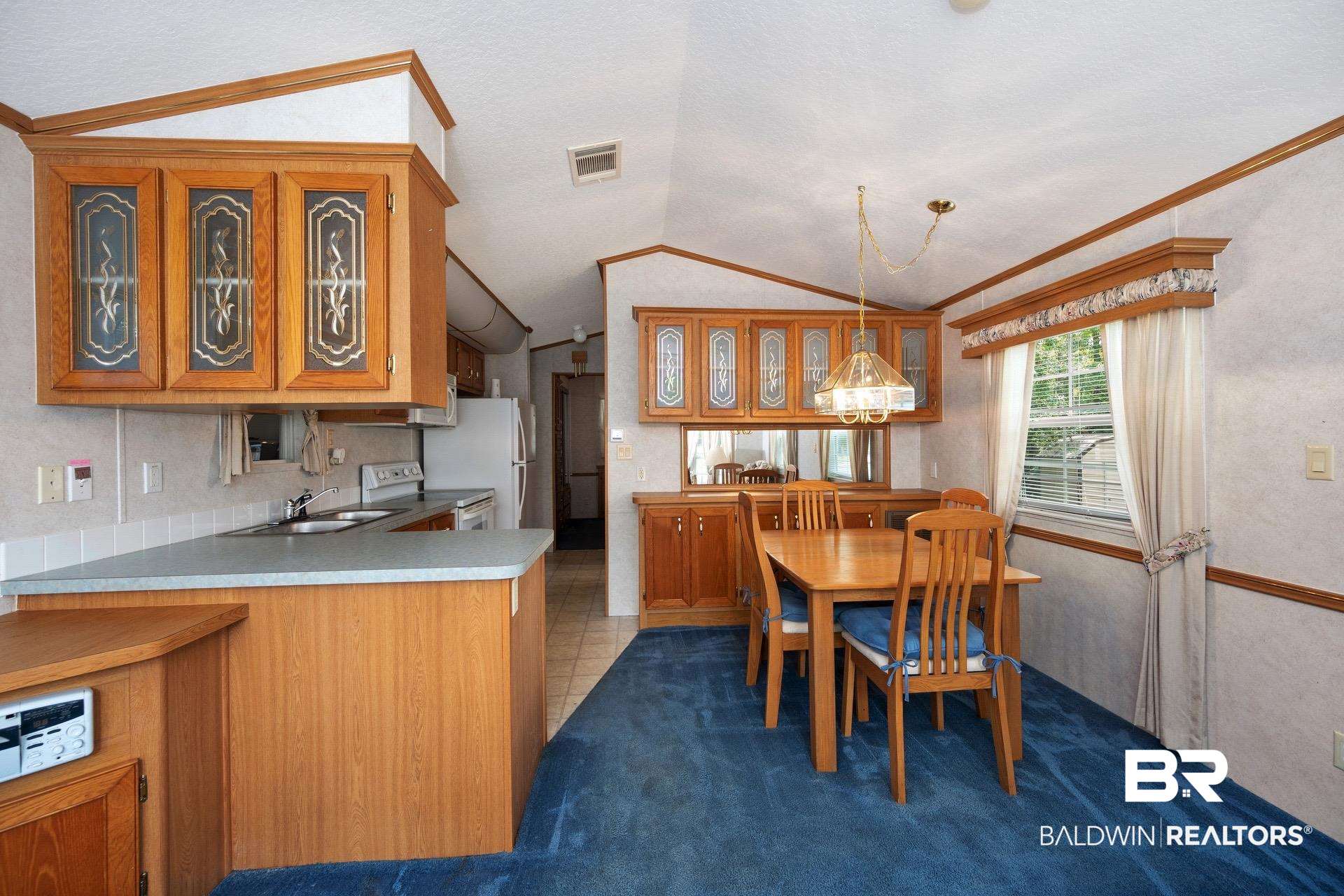 24711 County Road 20, Unit A6 Elberta, AL 36530 - Photo 7 of 23 Dining Area