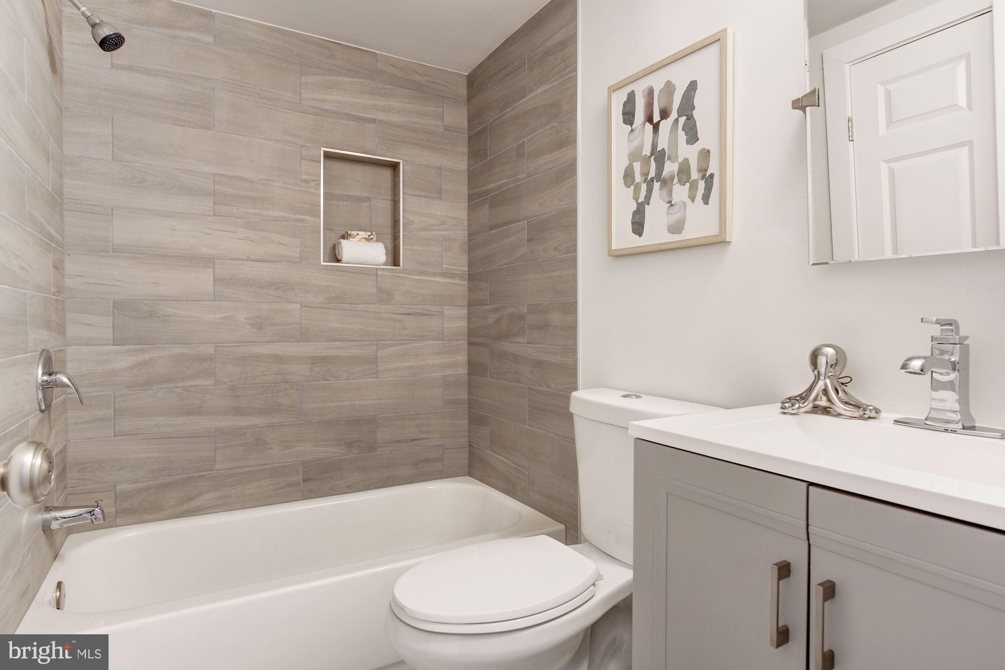 1450 Fairmont Street Northwest, Unit A Washington, DC 20009 - Photo 19 of 26 Updated, spa-inspired bath