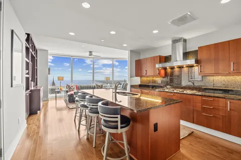 $2,490,000 | 401 North Wabash Avenue, Unit 74D, Chicago, IL 60611