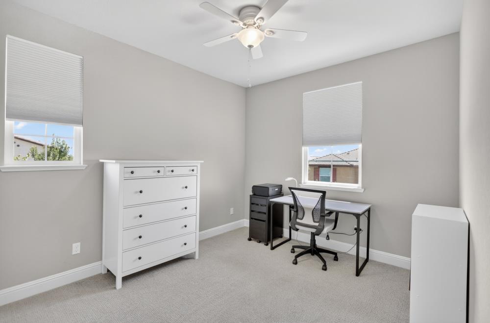 211 Rochdale Street Roseville, CA 95661 - Photo 33 of 66
