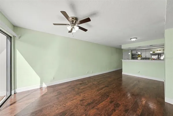 $205,000 | 8606 Palm Lane, Unit 116, Temple Terrace, FL 33637