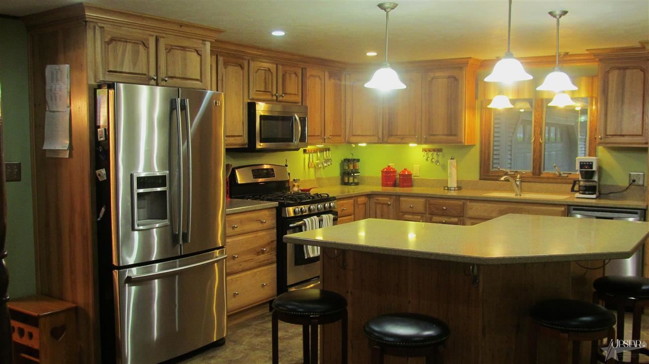 9904 Carroll Road Churubusco, IN 46723 - Photo 9 of 30 Gallery Image 9