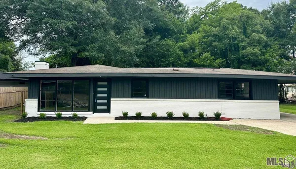 $1,800 | 120 Cloud Drive, Baton Rouge, LA 70806