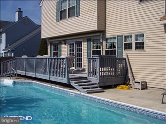 2225 Rittenhouse Square Bensalem, PA 19020 - Photo 5 of 6 Exterior Back