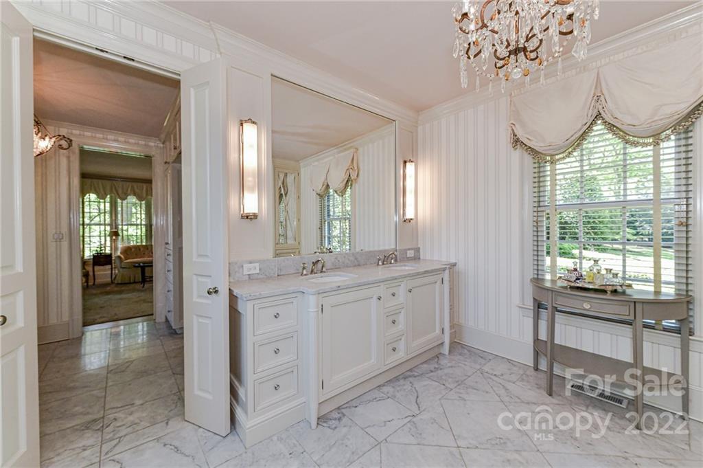 5135 Hardison Road Charlotte, NC 28226 - Photo 25 of 48 Gallery Image 25