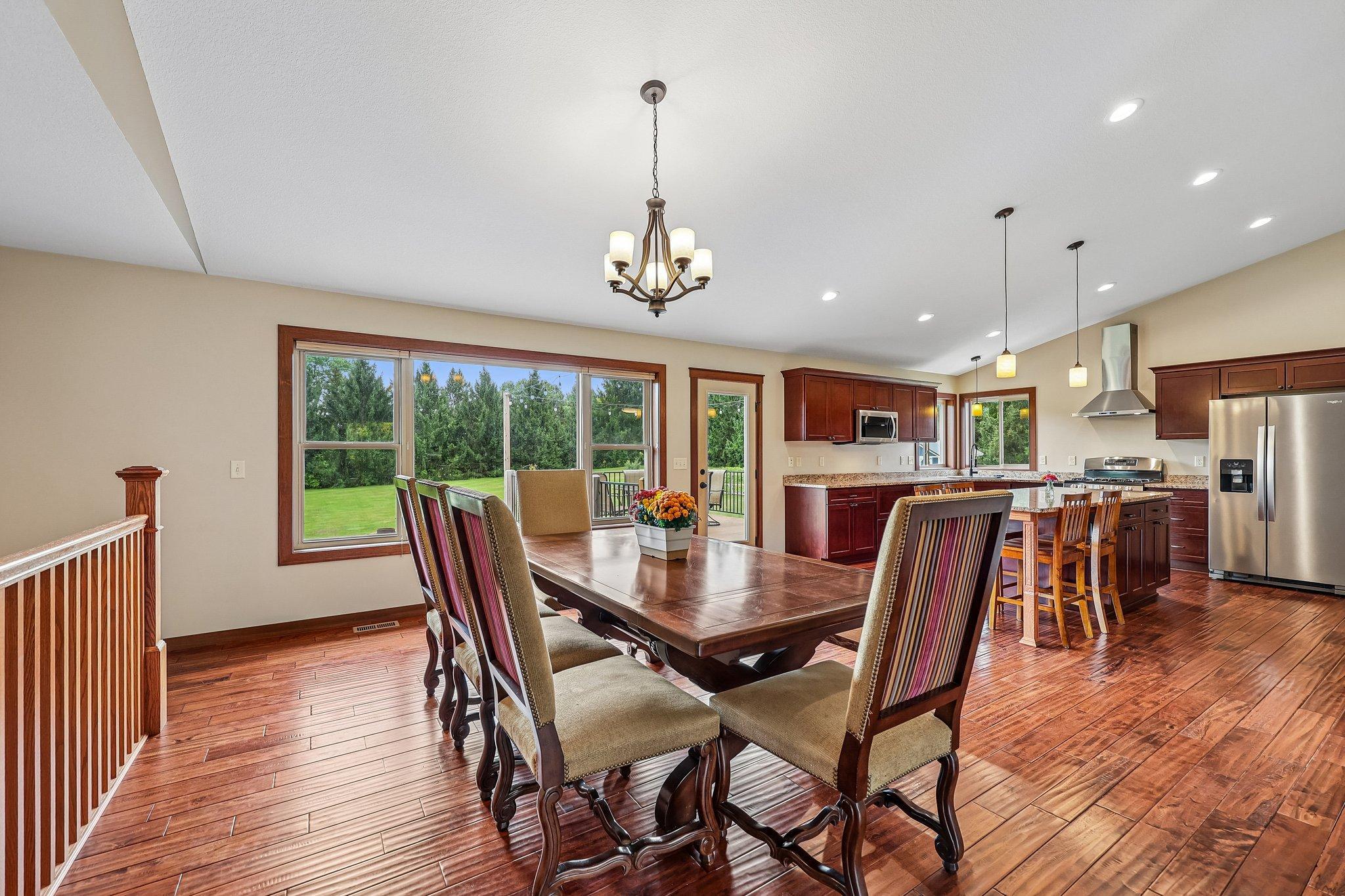 23 Hilltop Road Houlton, WI 54082 - Photo 11 of 51 Gallery Image 11