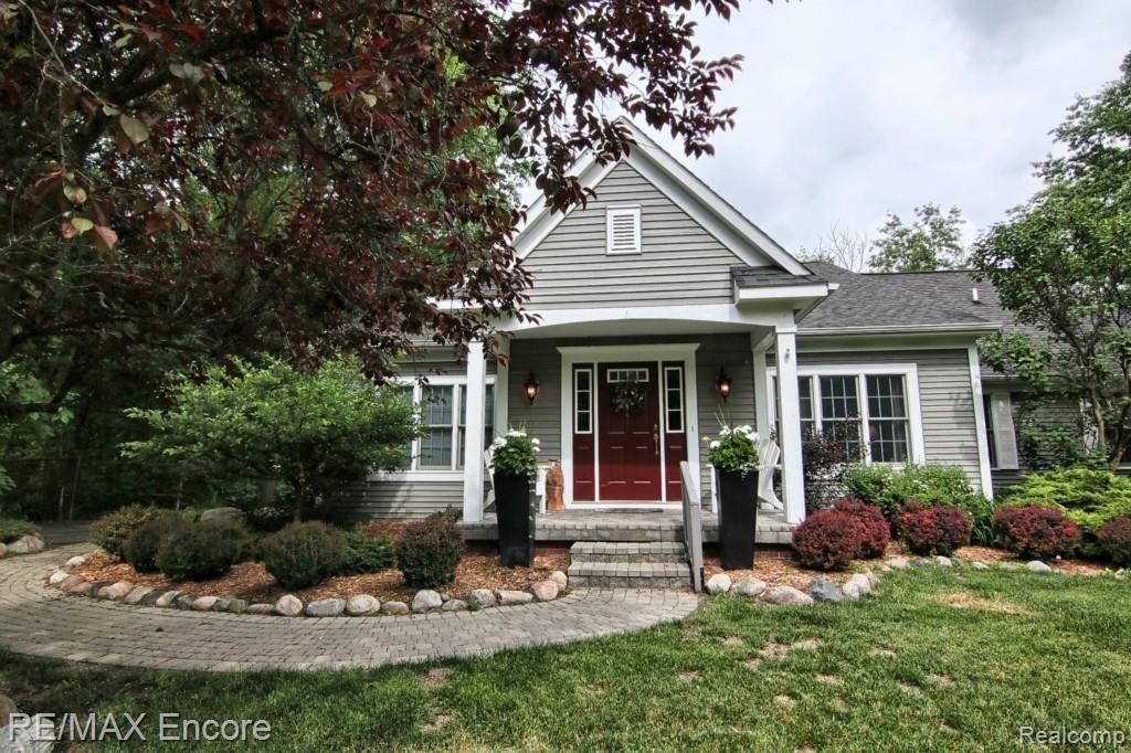 8950 Perry Lake Road Clarkston, MI 48348 - Photo 2 of 70 Front_2nd_View.jpg