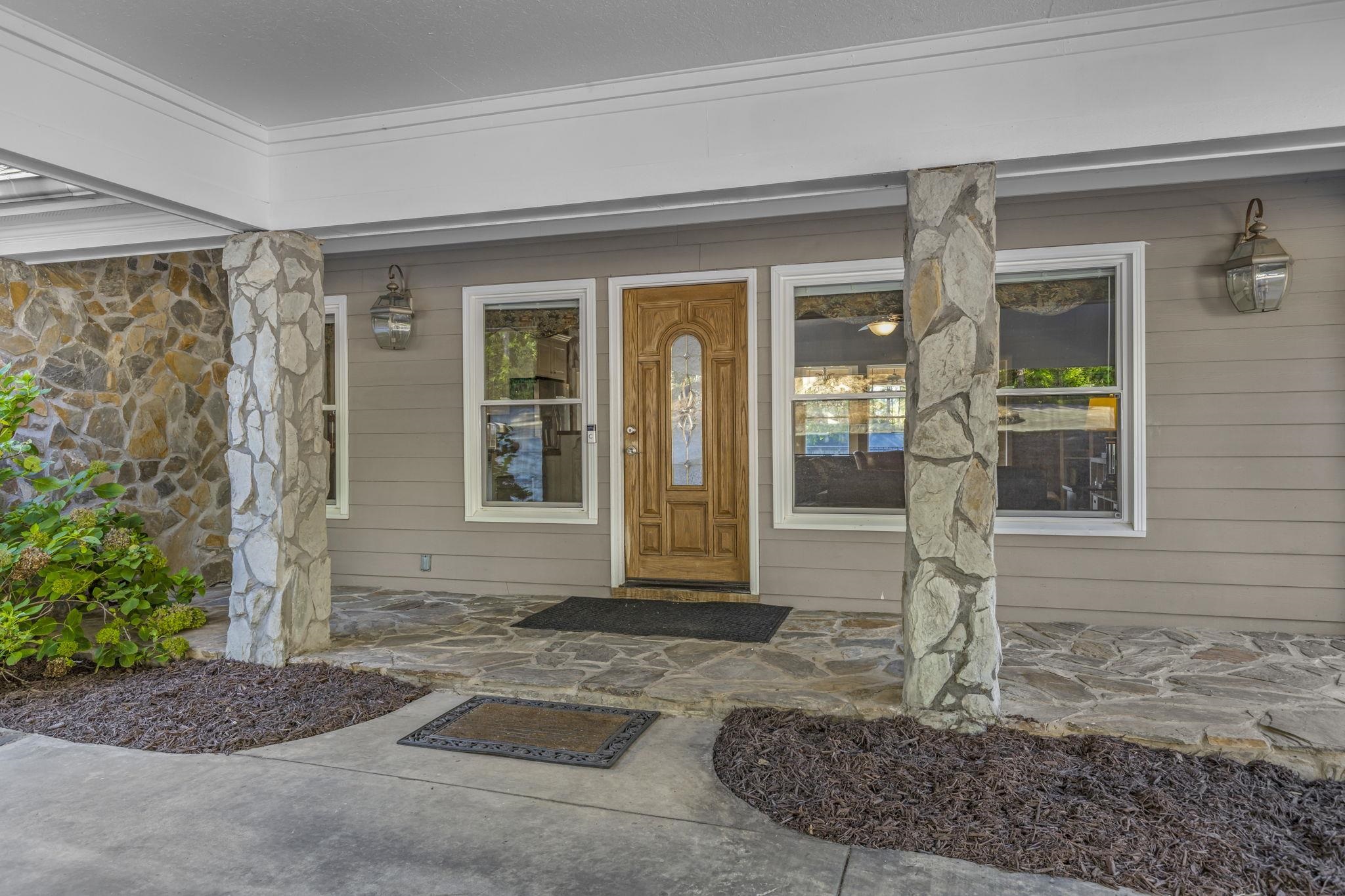 10 Scout Road Greenville, SC 29611 - Photo 4 of 48