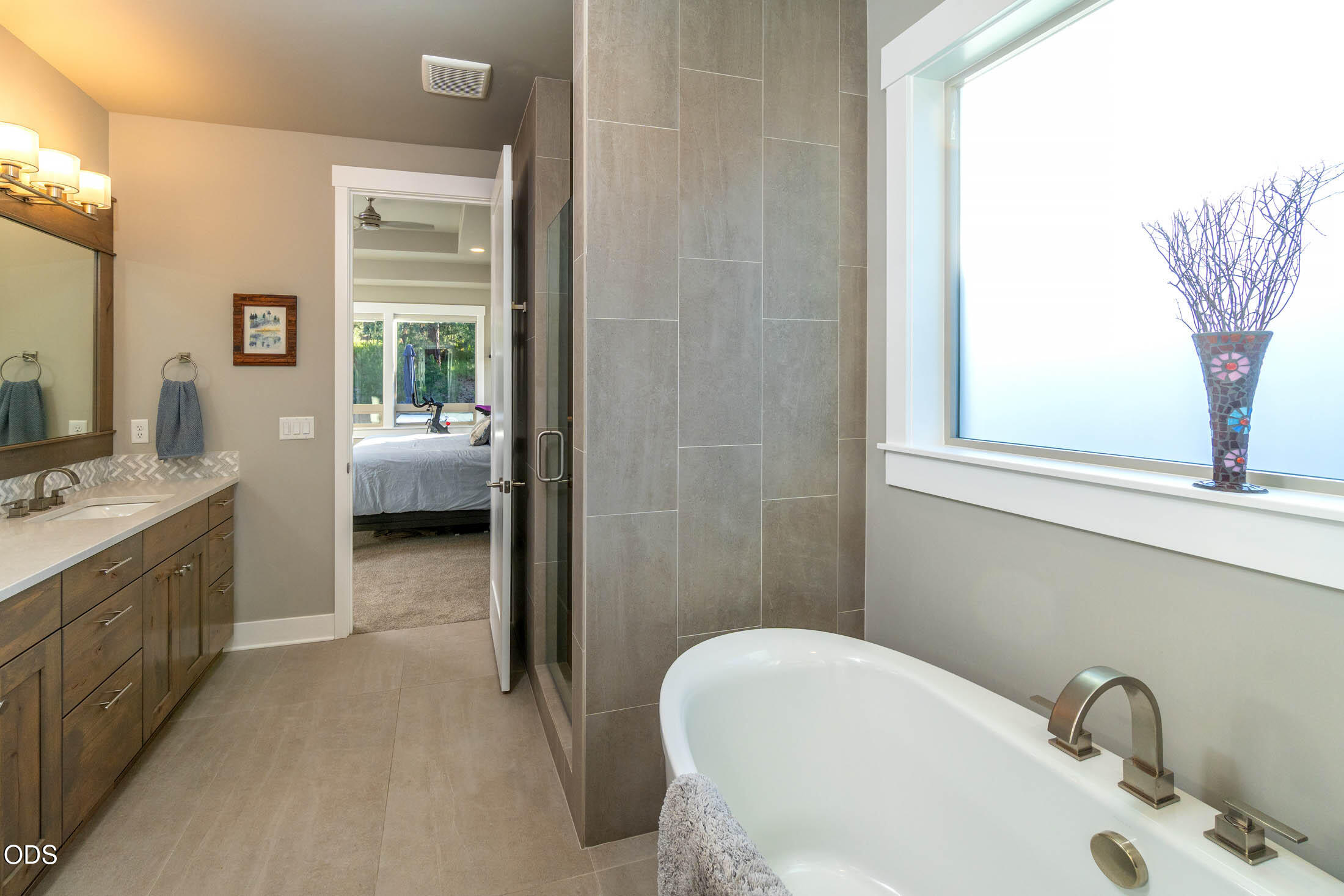 3087 Northwest Hidden Ridge Dr. Drive Bend, OR 97703 - Photo 17 of 32