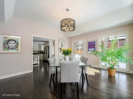 $1,295,000 | 2775 Sheridan Road, Evanston, IL 60201