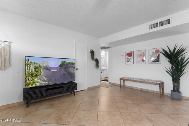 $2,800 | 6109 West Marconi Avenue, Glendale, AZ 85306