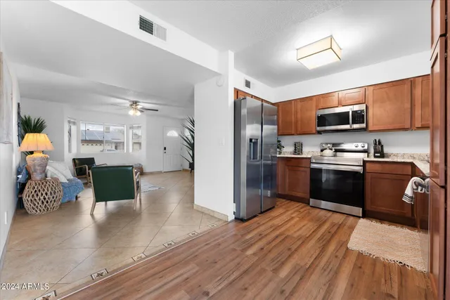 $2,800 | 6109 West Marconi Avenue, Glendale, AZ 85306