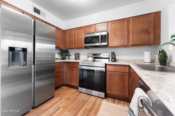 $2,800 | 6109 West Marconi Avenue, Glendale, AZ 85306