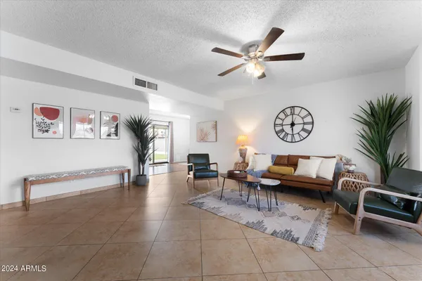 $2,800 | 6109 West Marconi Avenue, Glendale, AZ 85306