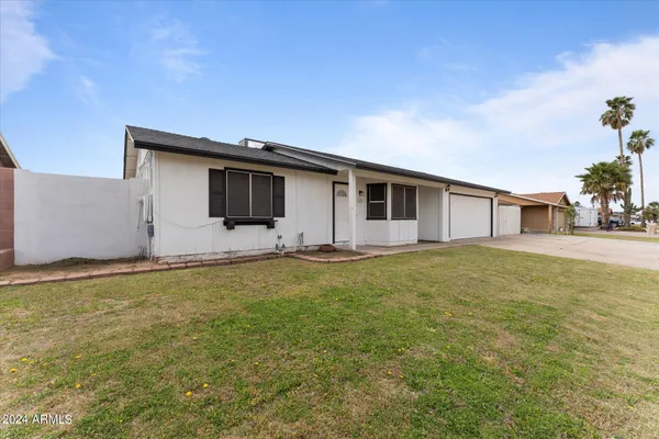 $2,800 | 6109 West Marconi Avenue, Glendale, AZ 85306