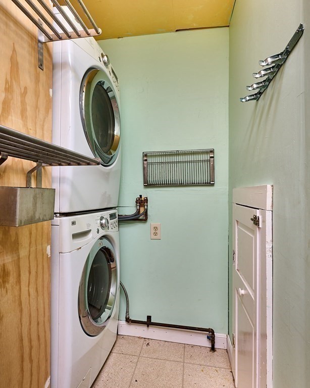 54 Audubon Road Northampton, MA 01053 - Photo 17 of 35 a utility room with dryer and washer