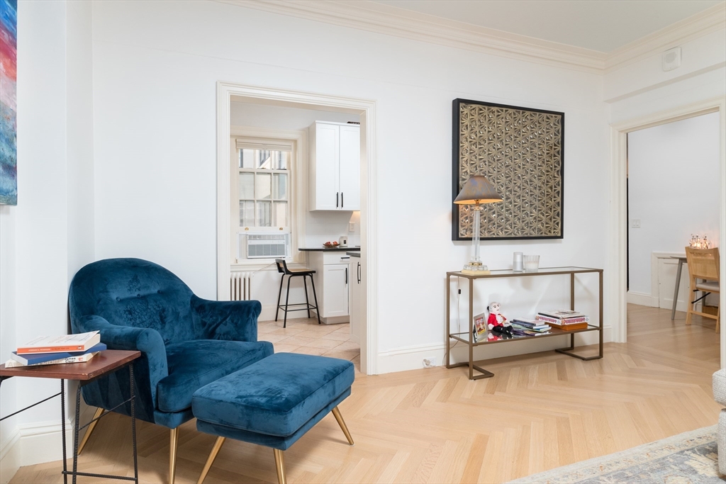 50 Commonwealth Avenue, Unit 605 Boston, MA 02116 - Photo 4 of 21