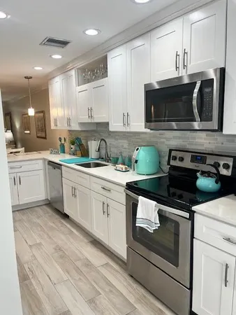 $2,200 | 1630 Northwest 18th Avenue, Unit 103, Delray Beach, FL 33445