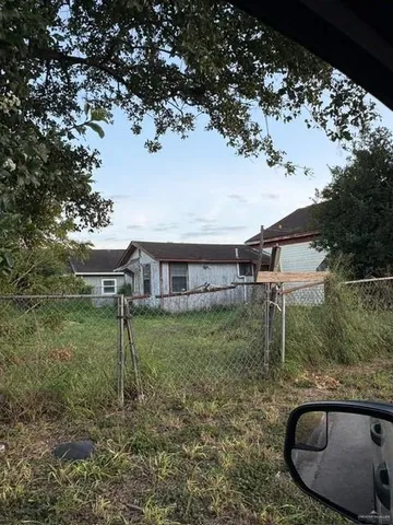 $69,900 | 854 West Fronton Street, Brownsville, TX 78520