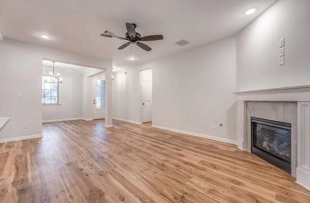 $394,950 | 185 Valleyview Lane, Oakland, TN 38060