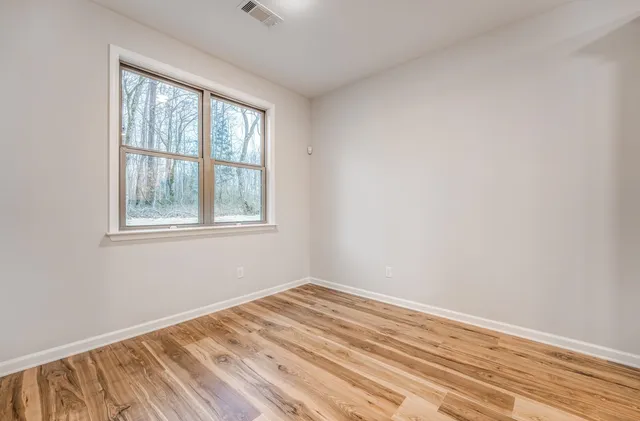 $394,950 | 185 Valleyview Lane, Oakland, TN 38060